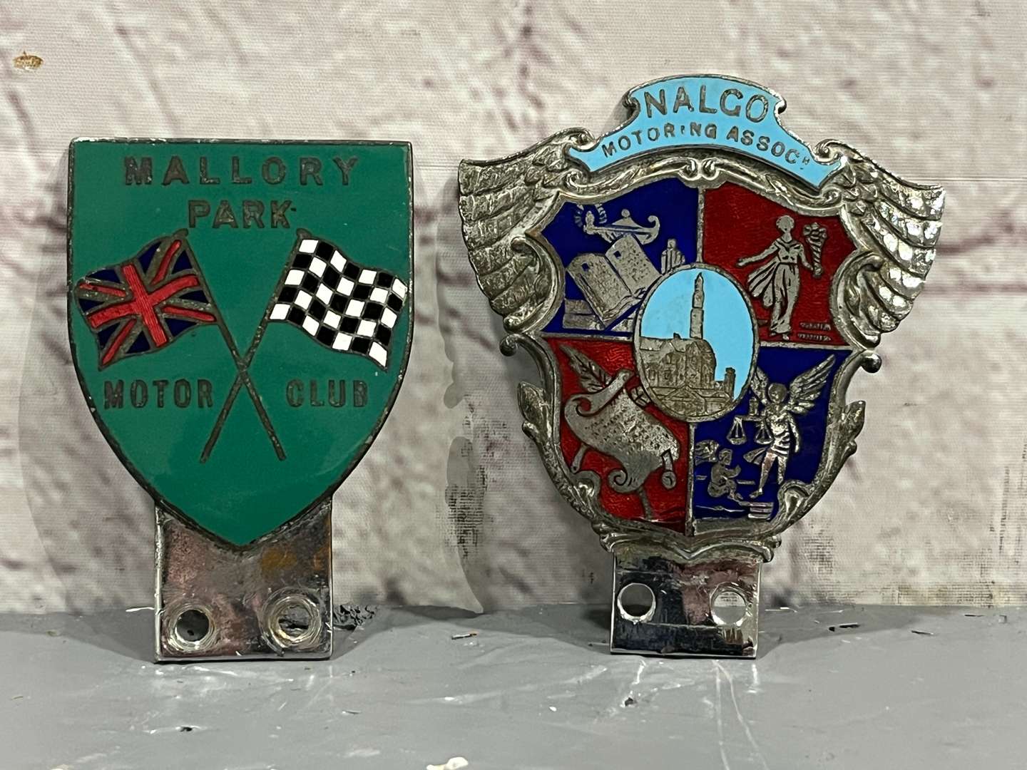 <p>Nalgo Motoring Association Enamel Badge and Mallroy Park Motor Club Badge (2)</p>