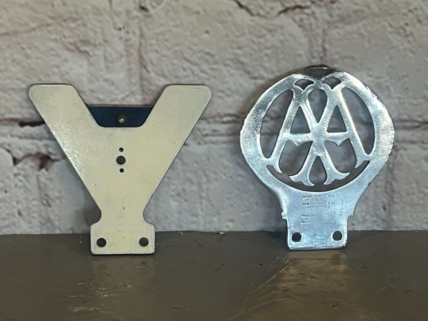 <p>VM50 Veteran Motorist Car Club Badge and AA Badge Numbered 18328H</p>