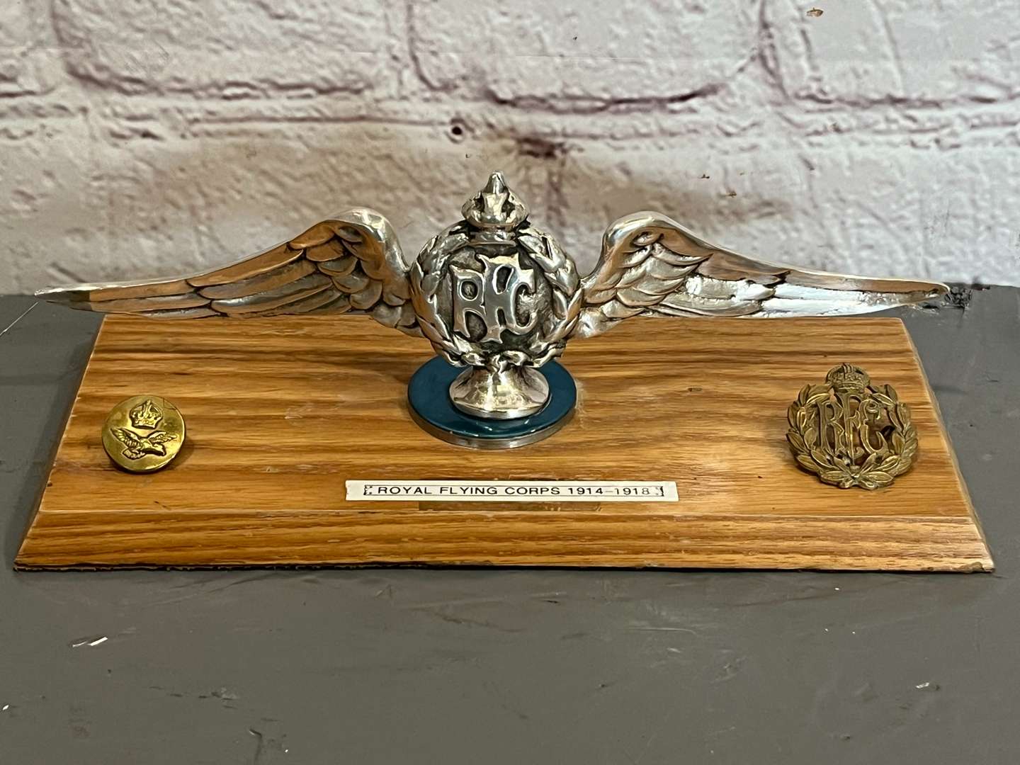 <p>Rare 1914 - 1918 Royal Flying Corps Car Mascot</p>