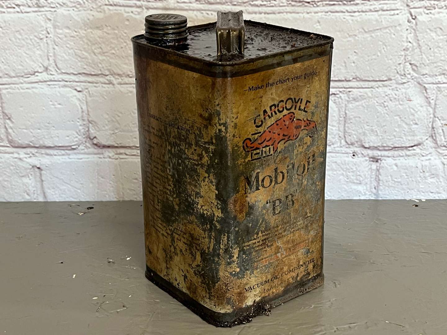 <p>1920/30's Gargoyle Square Formed Oil Can</p>