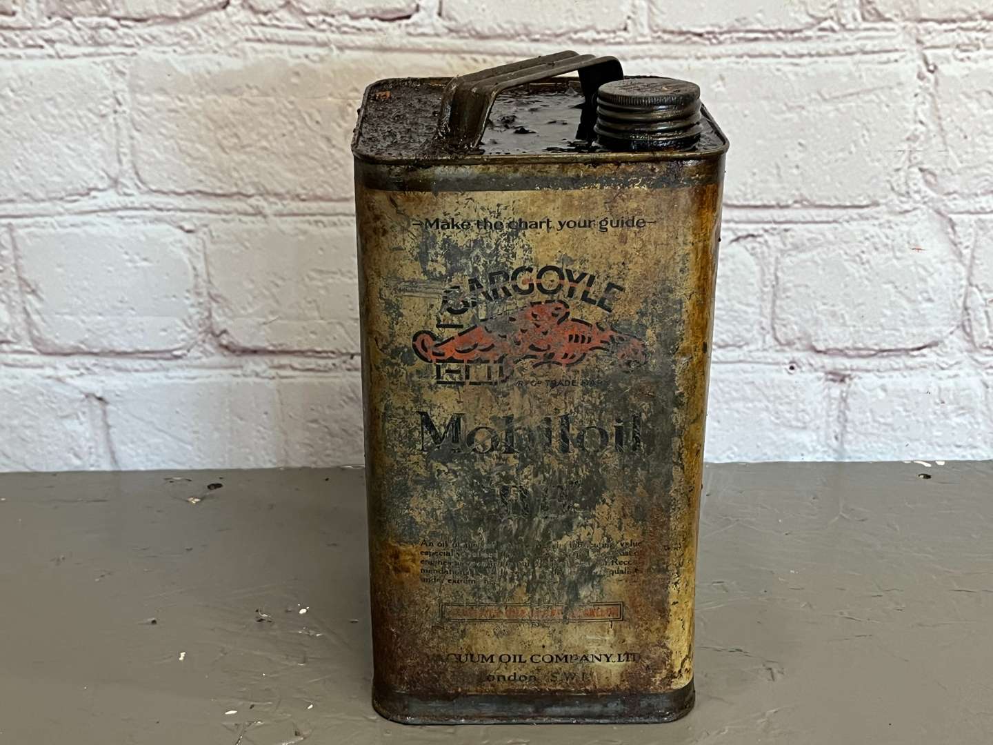<p>1920/30's Gargoyle Square Formed Oil Can</p>