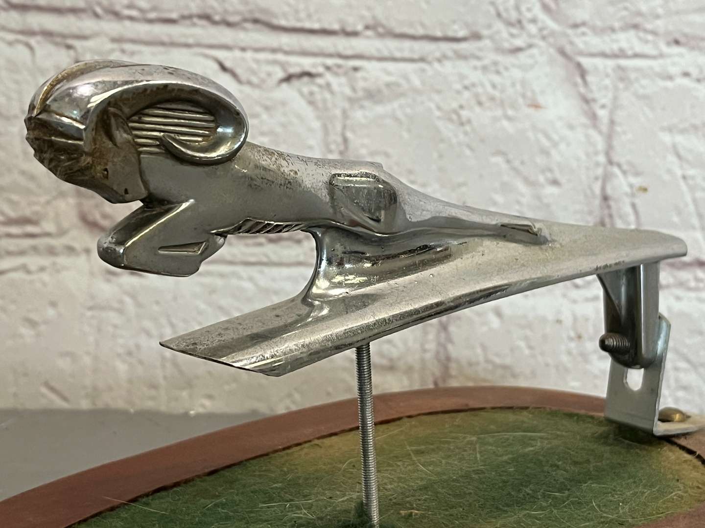 <p>Dodge Ram Car Mascot Circa 1930's</p>