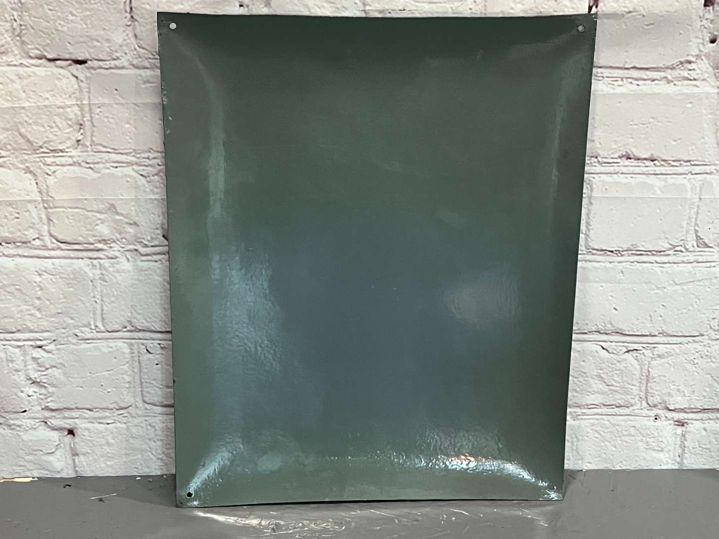 <p>Skoda Service Enamel Sign</p>