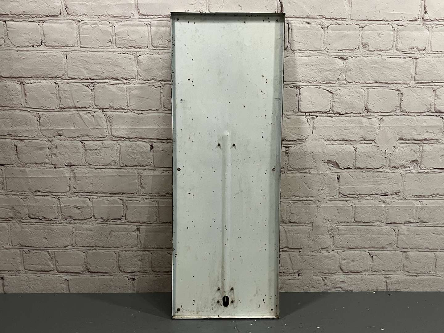 <p>Duckhams Thermometer Enamel Sign</p>