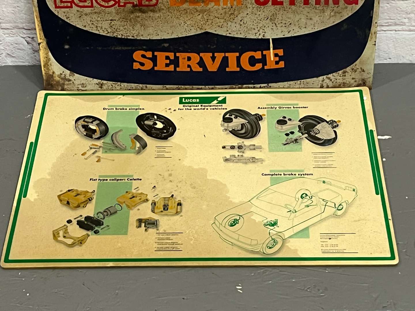 <p>Lucas Beam Setting Service Tin Sign and Lucas Plastic Sign (2)</p>