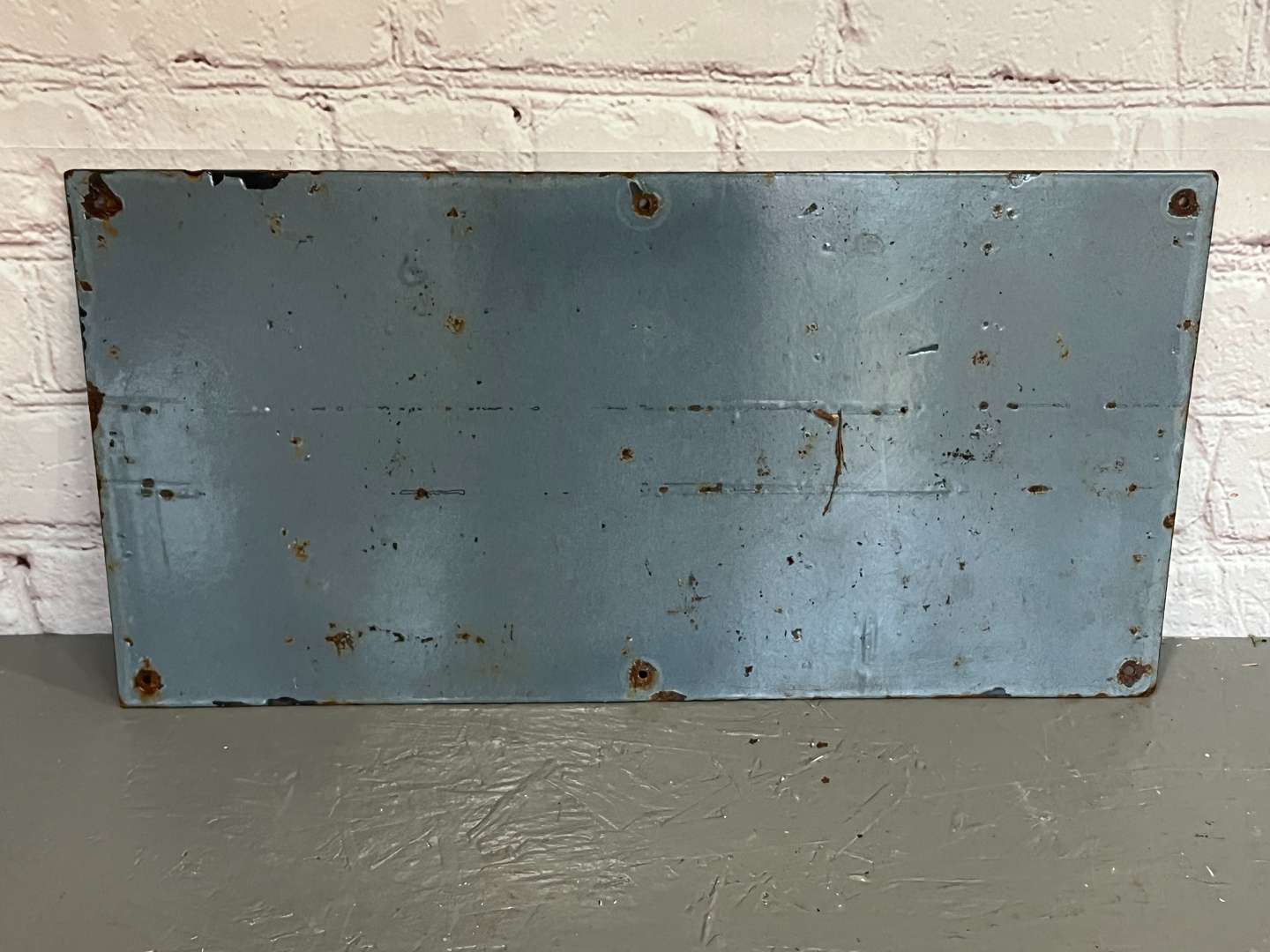 <p>Agents For Lagonda Cars Enamel Sign</p>