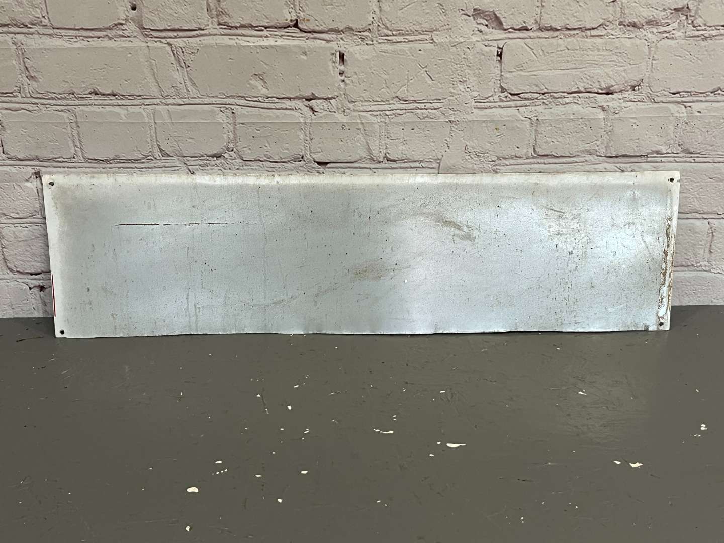 <p>Castrol Service Aluminium Sign</p>