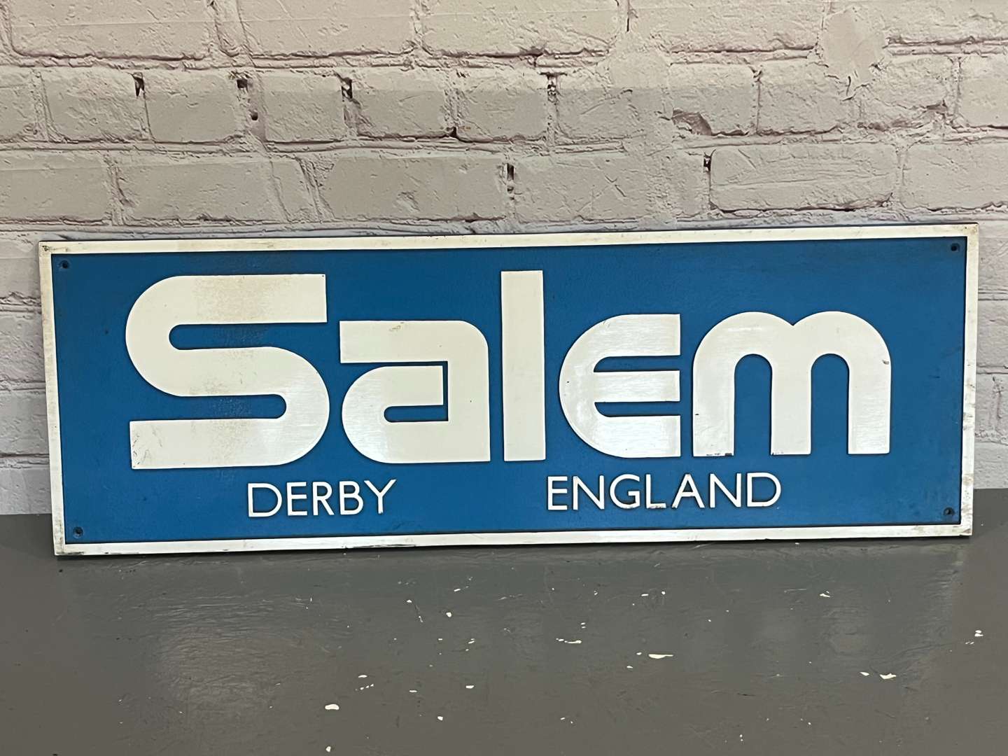 <p>Salem Cast Aluminium Sign</p>