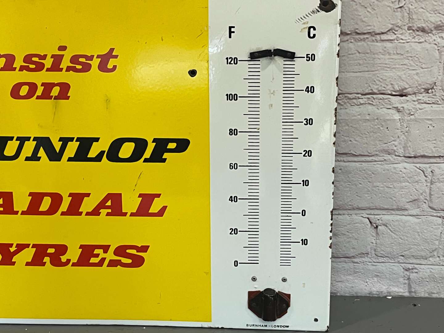 <p>Dunlop Radial Tyres Thermometer Enamel Sign&nbsp;</p>
