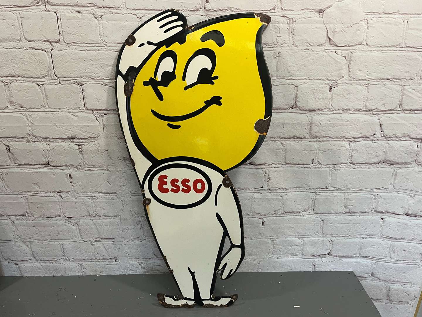 <p>Large Mr Drip Enamel Sign</p>