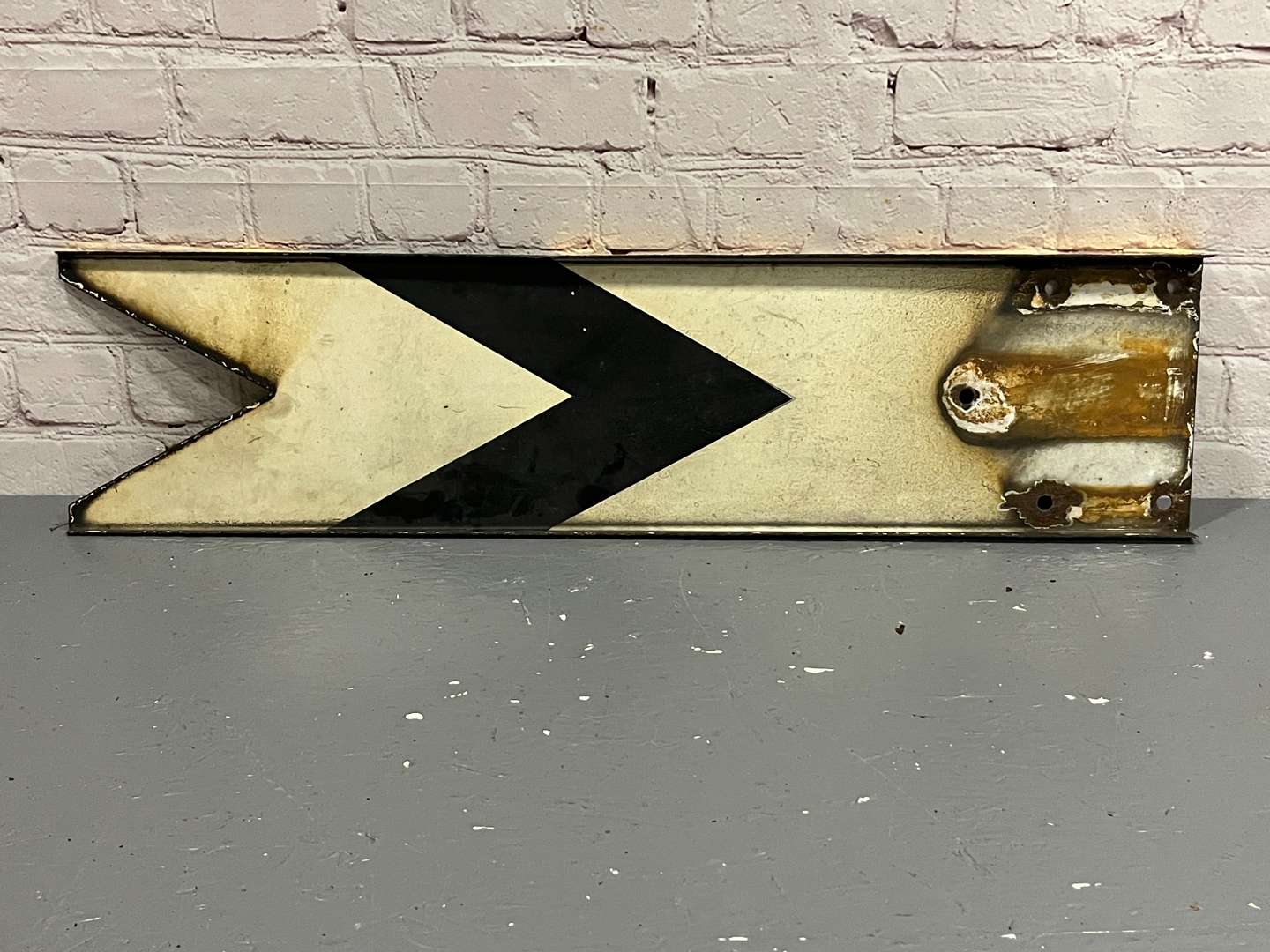 <p>Railway Enamel Signal Arm</p>