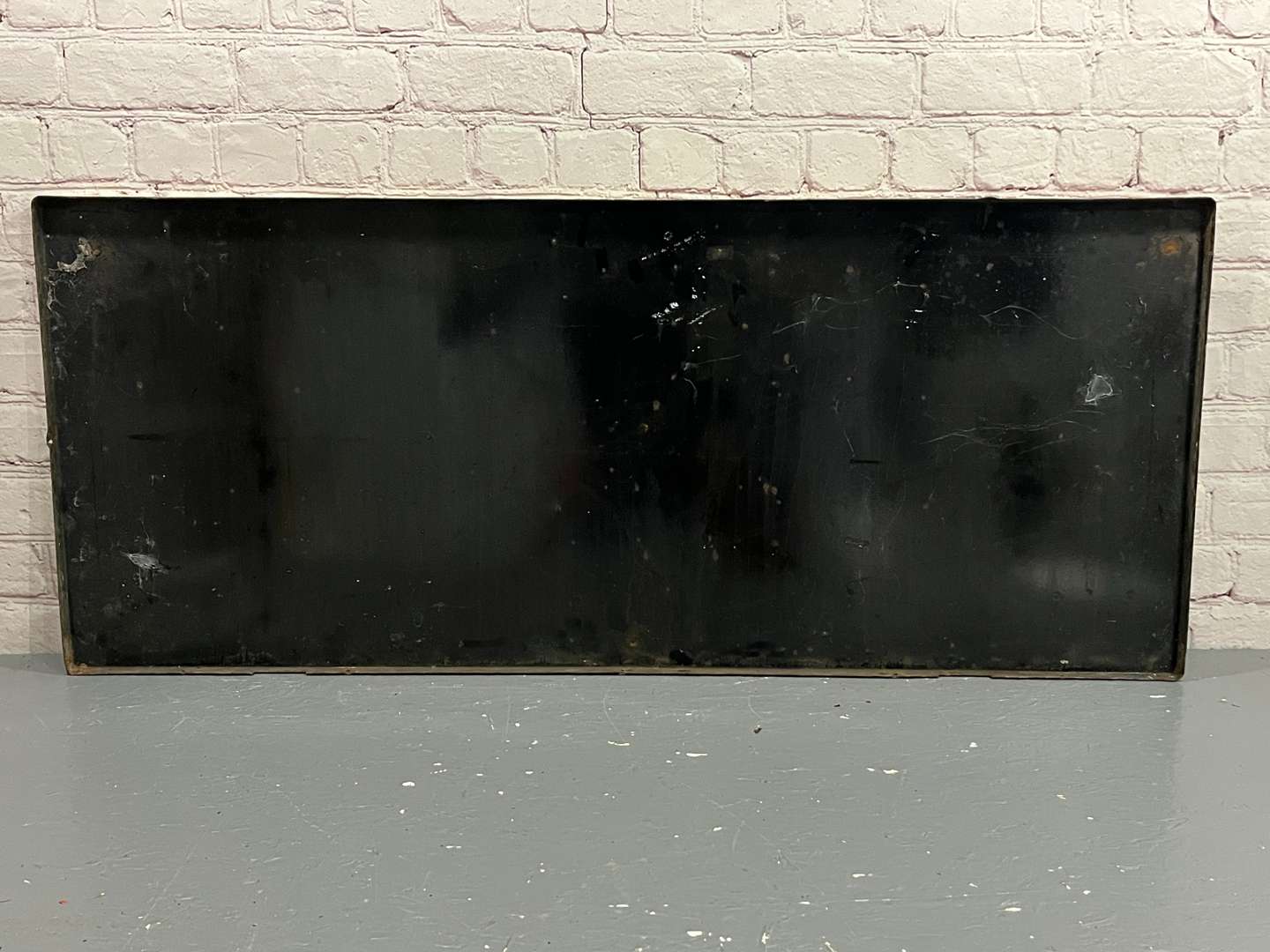 <p>Northwood Station and Station Car Park Enamel Sign</p>