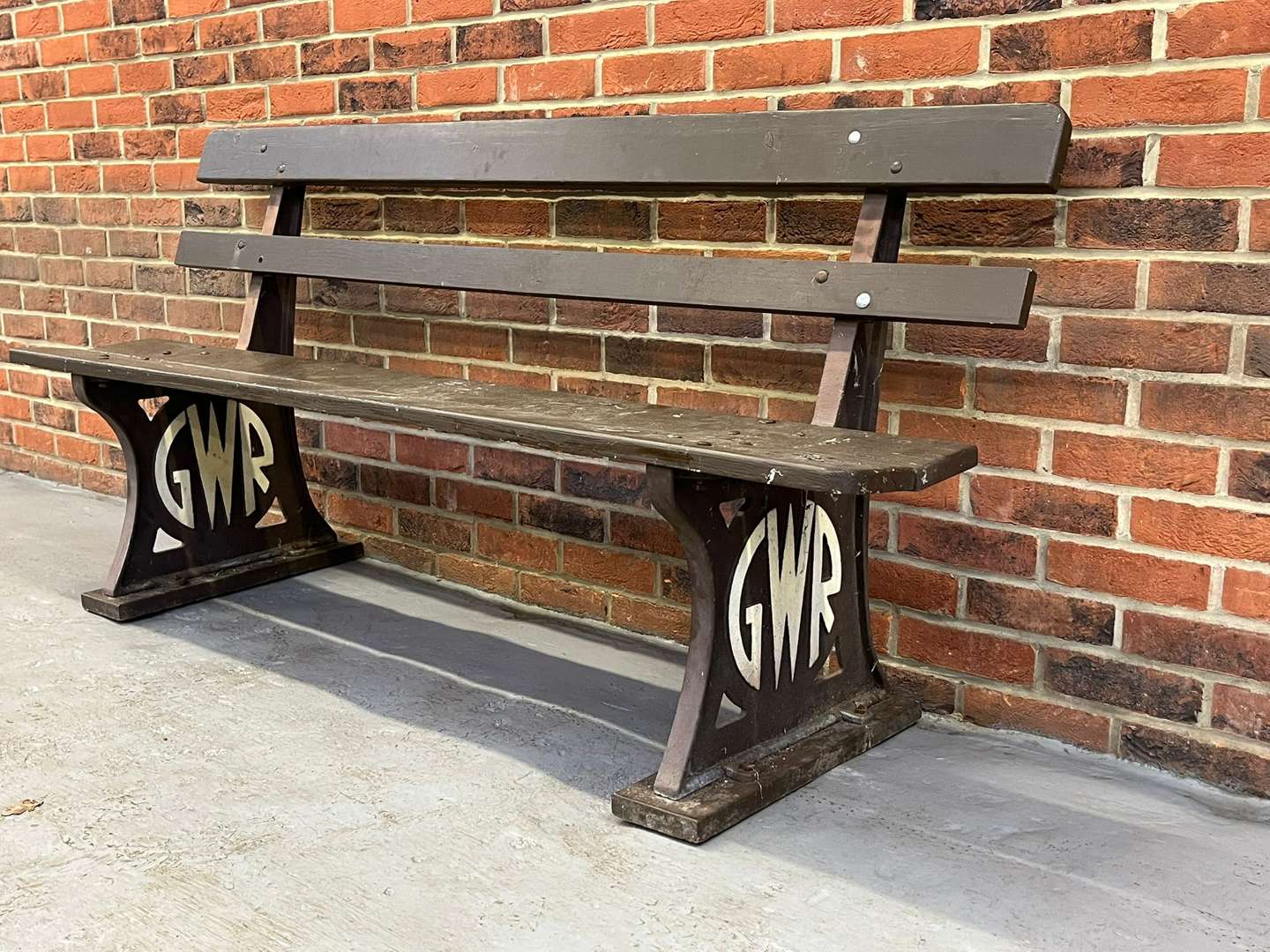 <p>GWR Original Cast Iron Railway Bench&nbsp;</p>