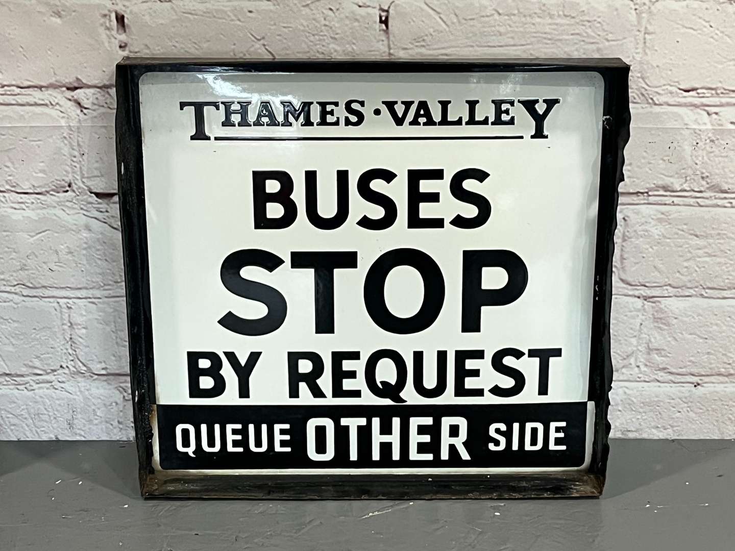 <p>Thames Valley Buses, Stop By Request Enamel Sign</p>
