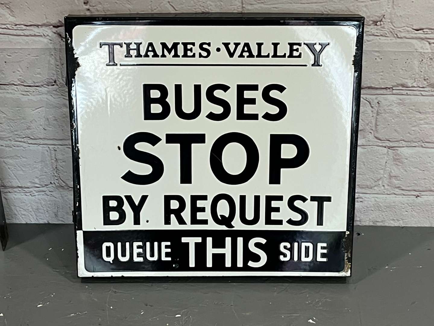 <p>Thames Valley Buses, Stop By Request Enamel Sign</p>