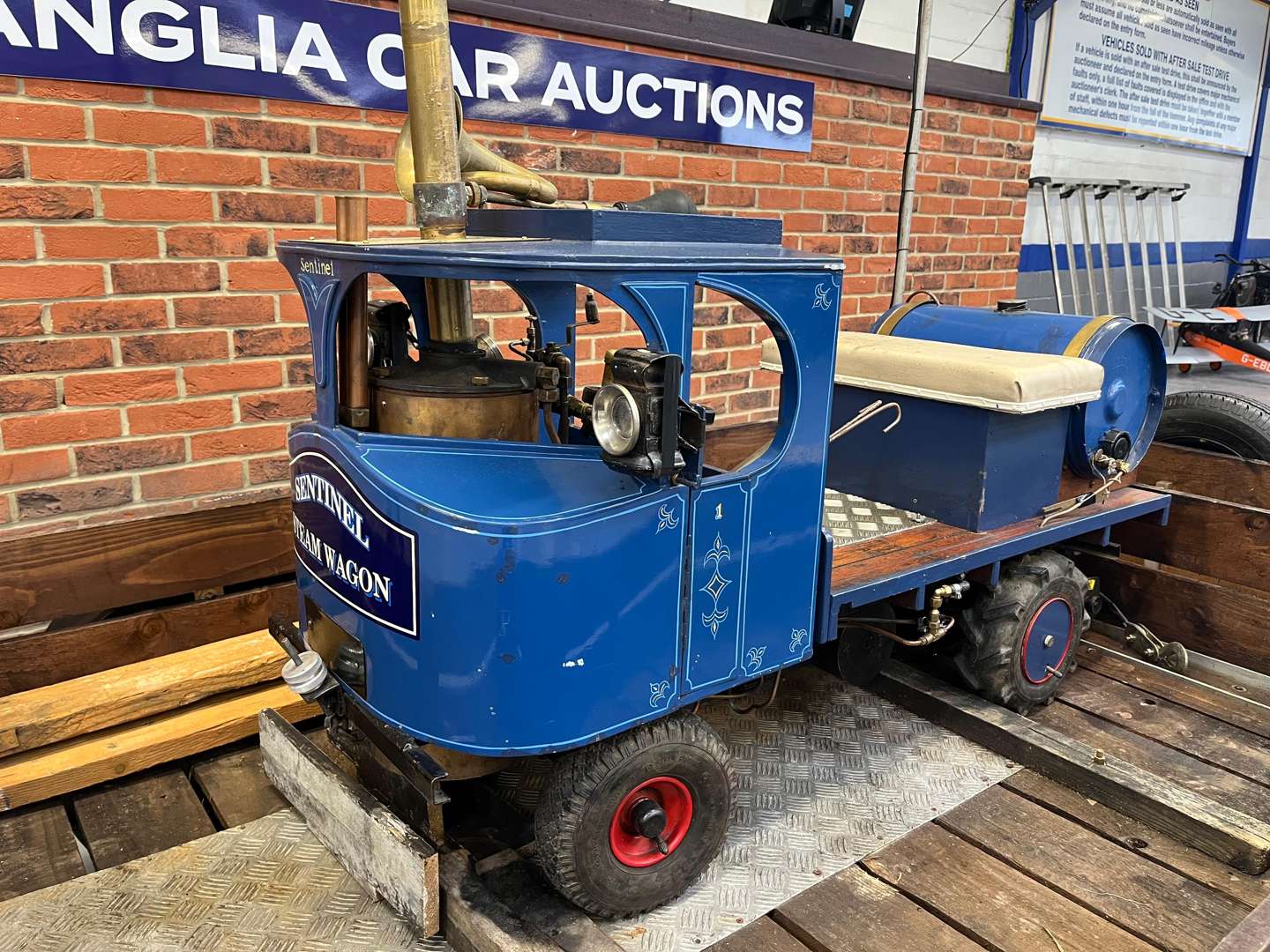 <p>Sentinel 3" Ride on Steam Lorry Based on The DG Model and Trailer</p>