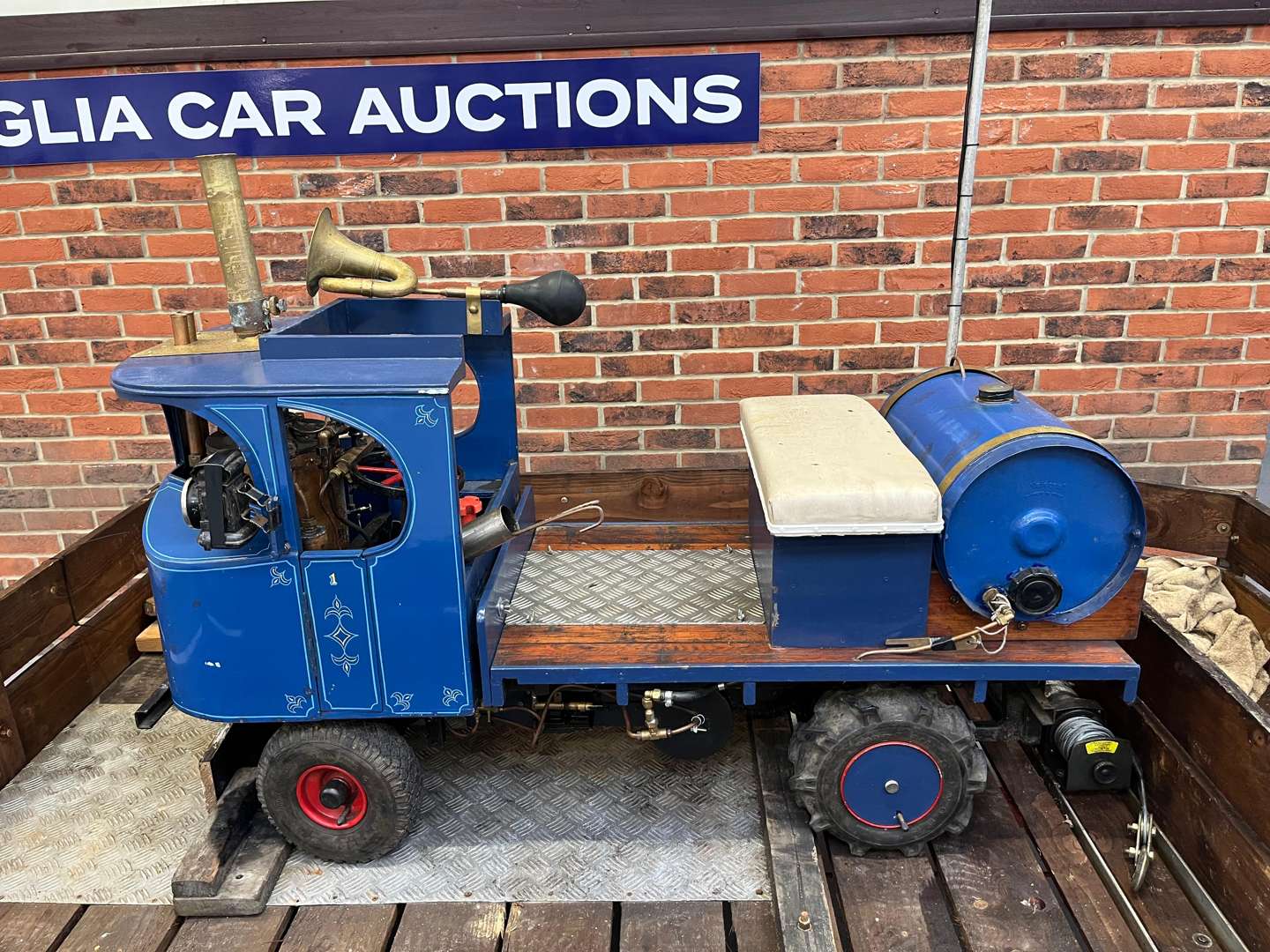 <p>Sentinel 3" Ride on Steam Lorry Based on The DG Model and Trailer</p>