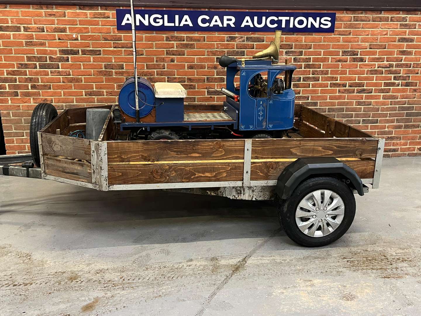 <p>Sentinel 3" Ride on Steam Lorry Based on The DG Model and Trailer</p>