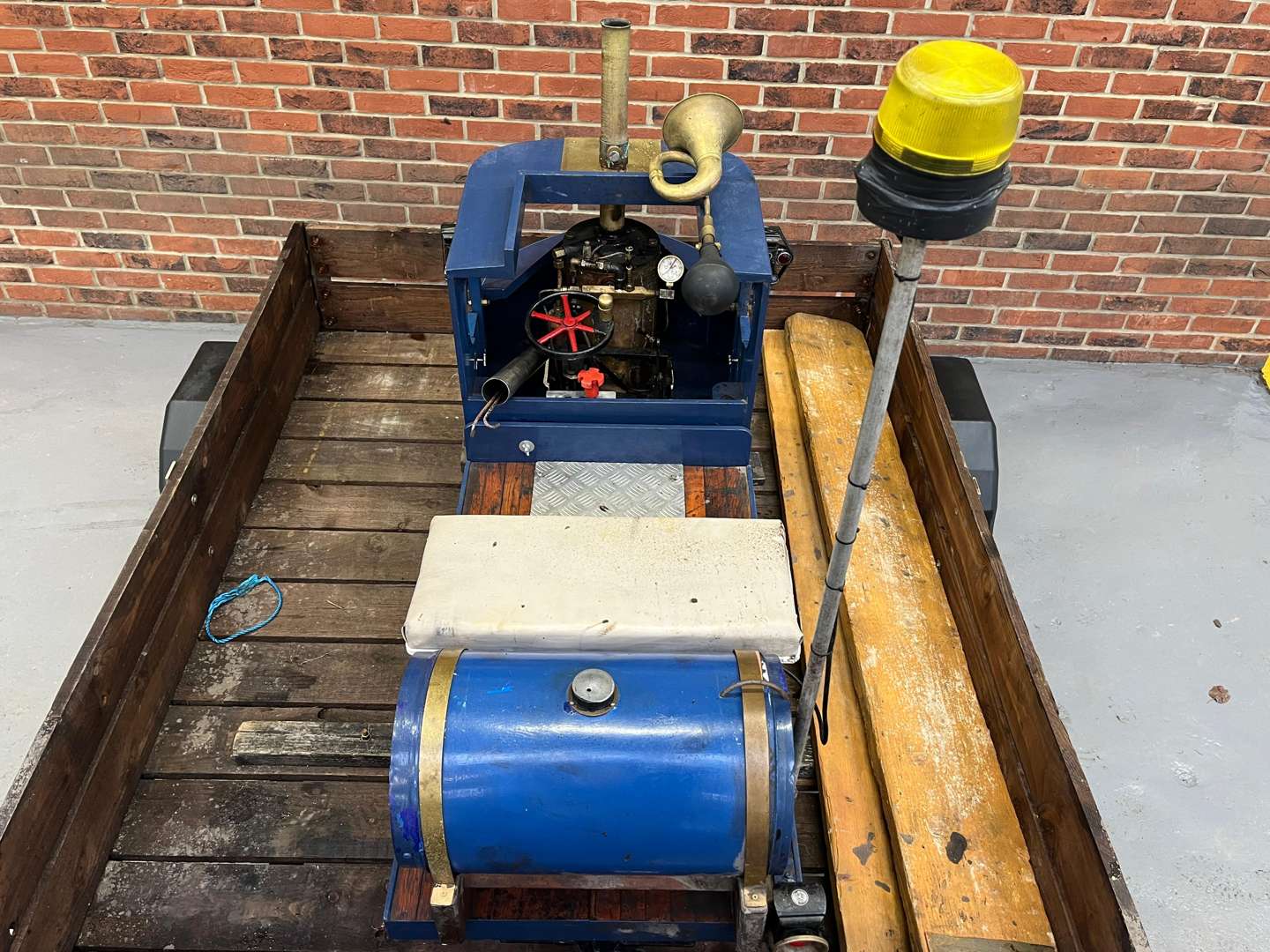 <p>Sentinel 3" Ride on Steam Lorry Based on The DG Model and Trailer</p>