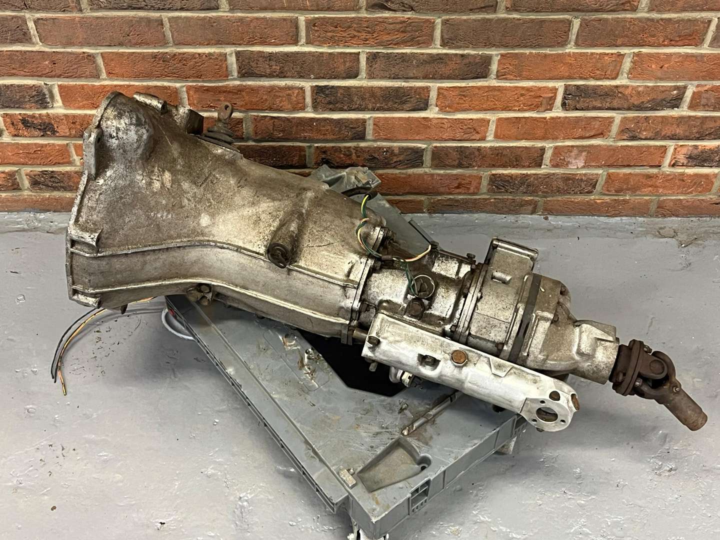<p>MGB GT Gearbox</p>