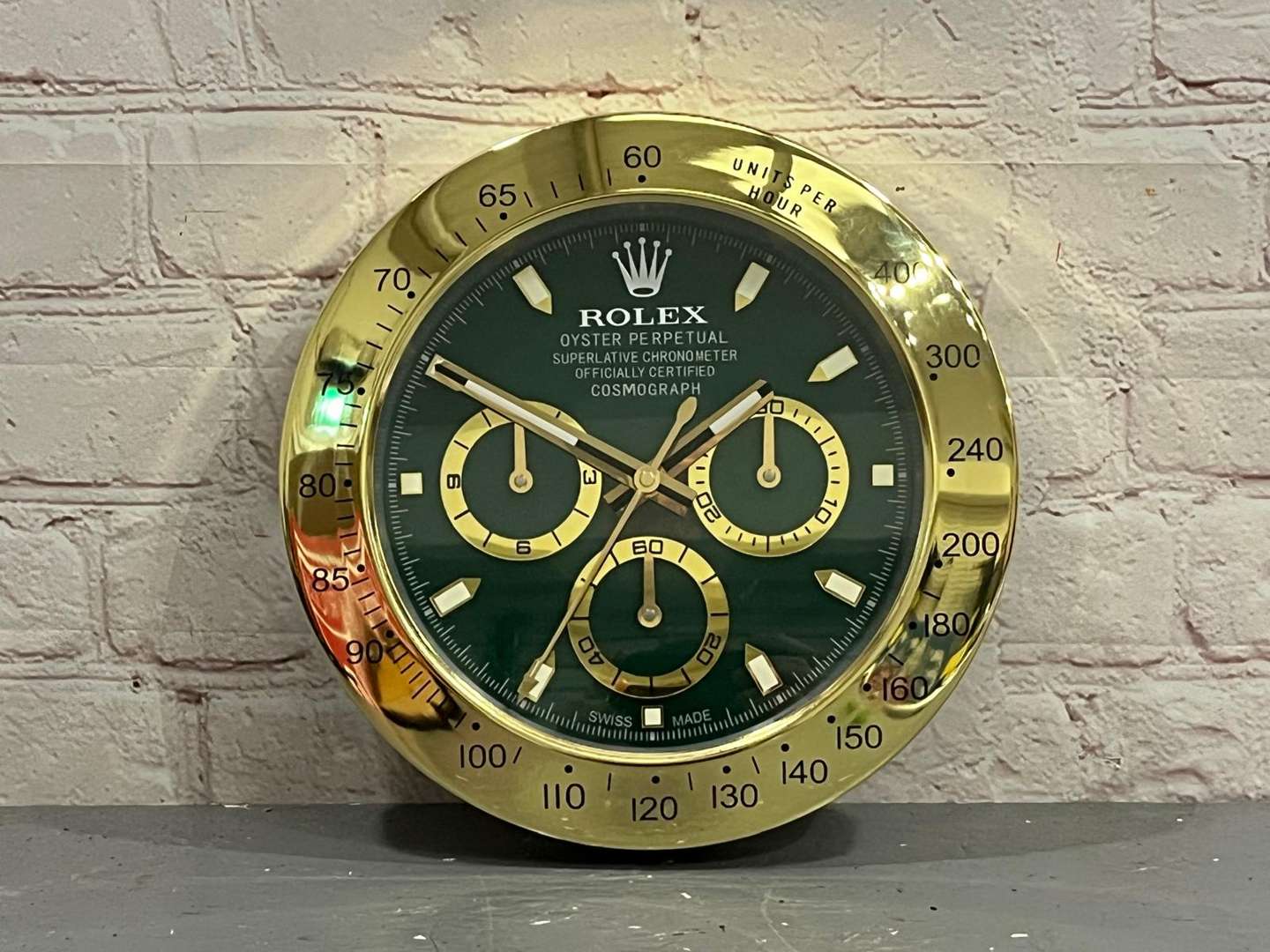 <p>Rolex Cosmograph Modern Metal Wall Clock</p>