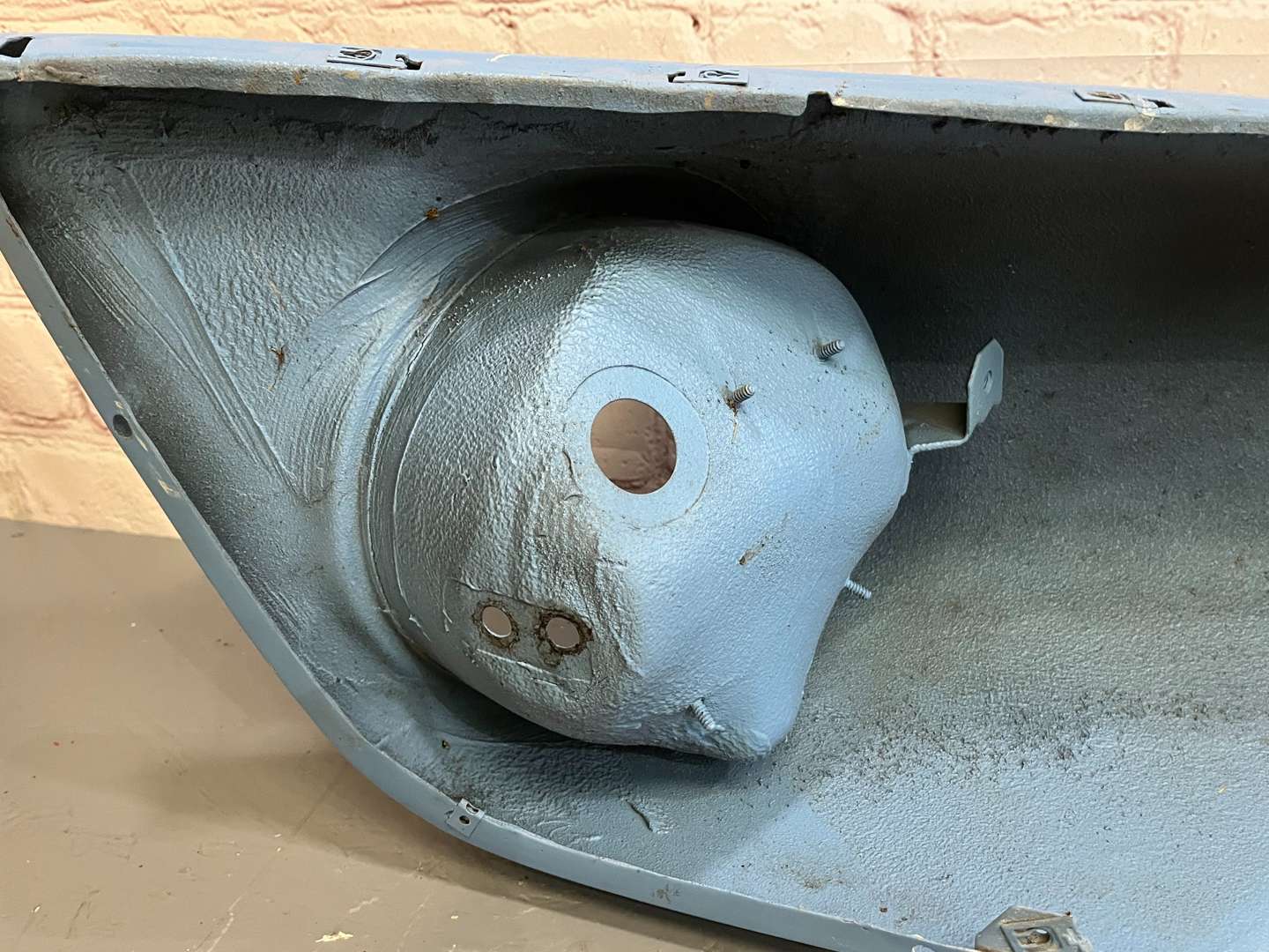 <p>NOS Porsche 964 Wing</p>