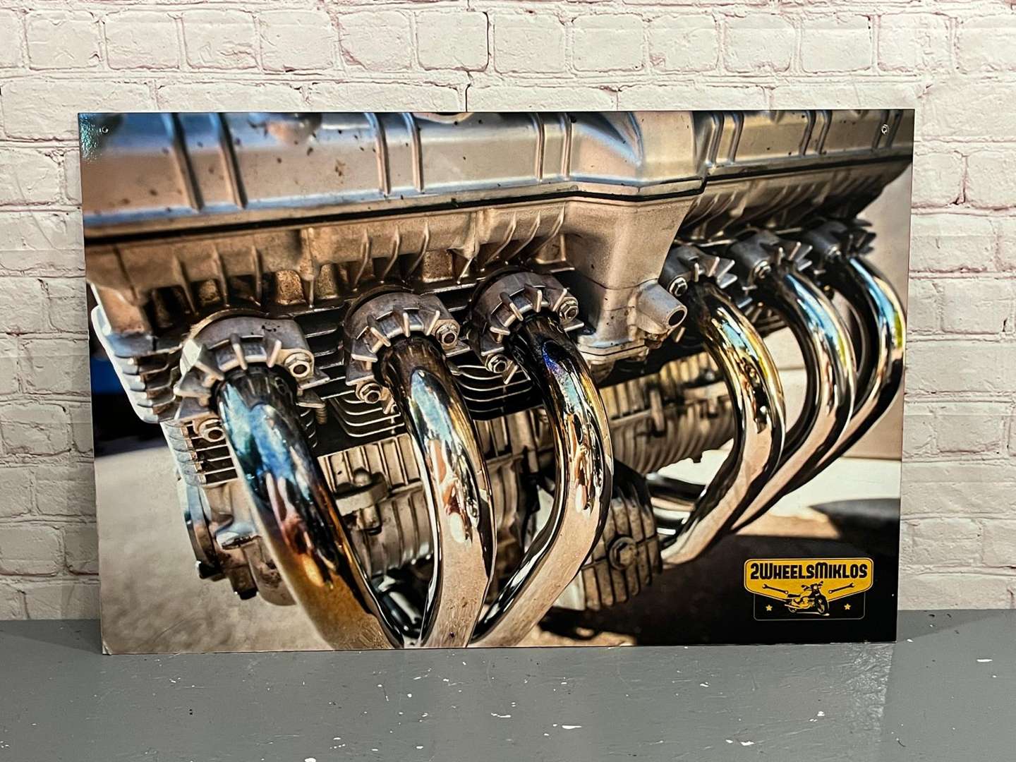 <p>2WheelsMiklos Motor Bike Manifold Picture</p>