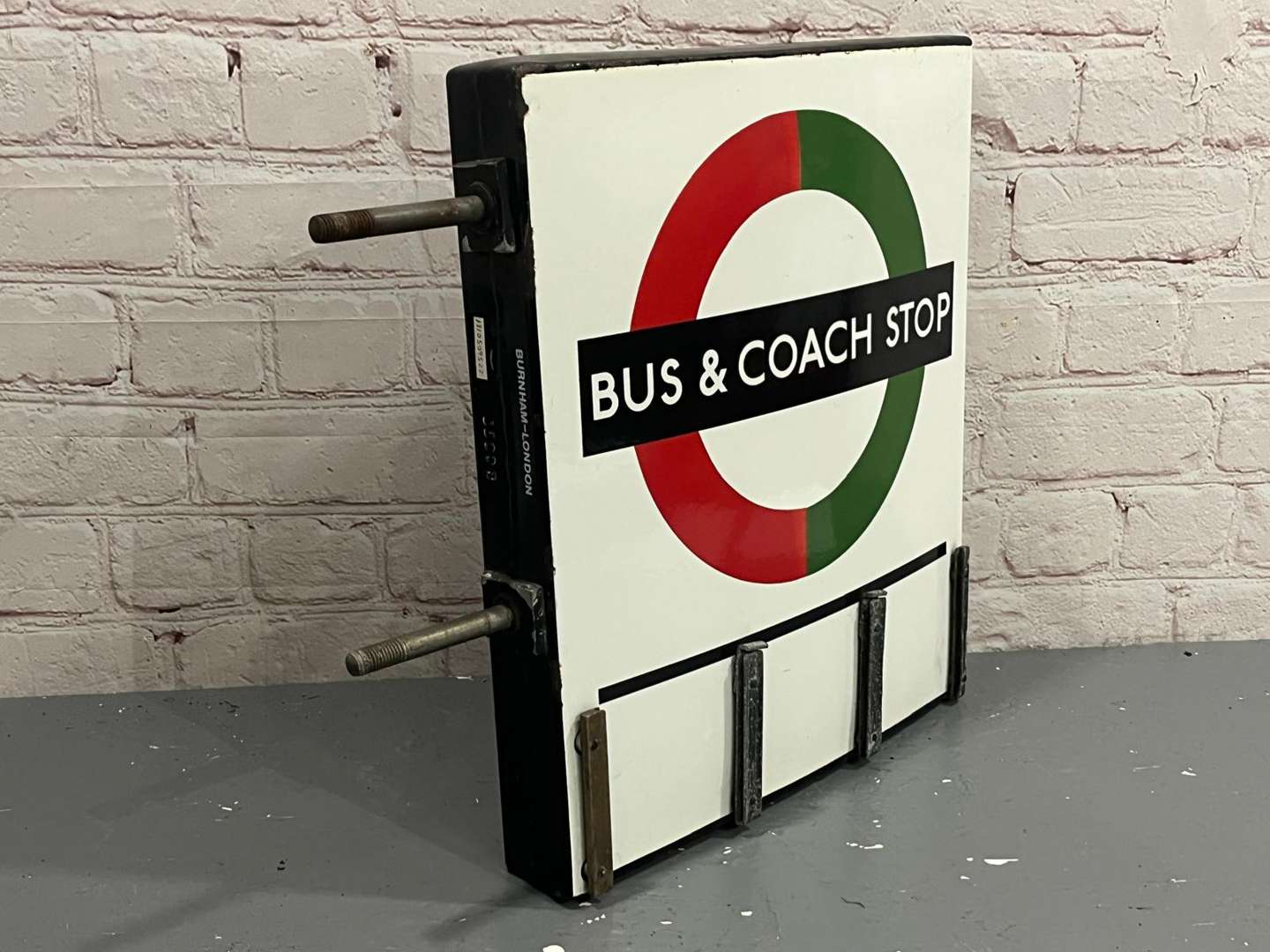 <p>Bus and Coach Stop Enamel Pole Sign</p>