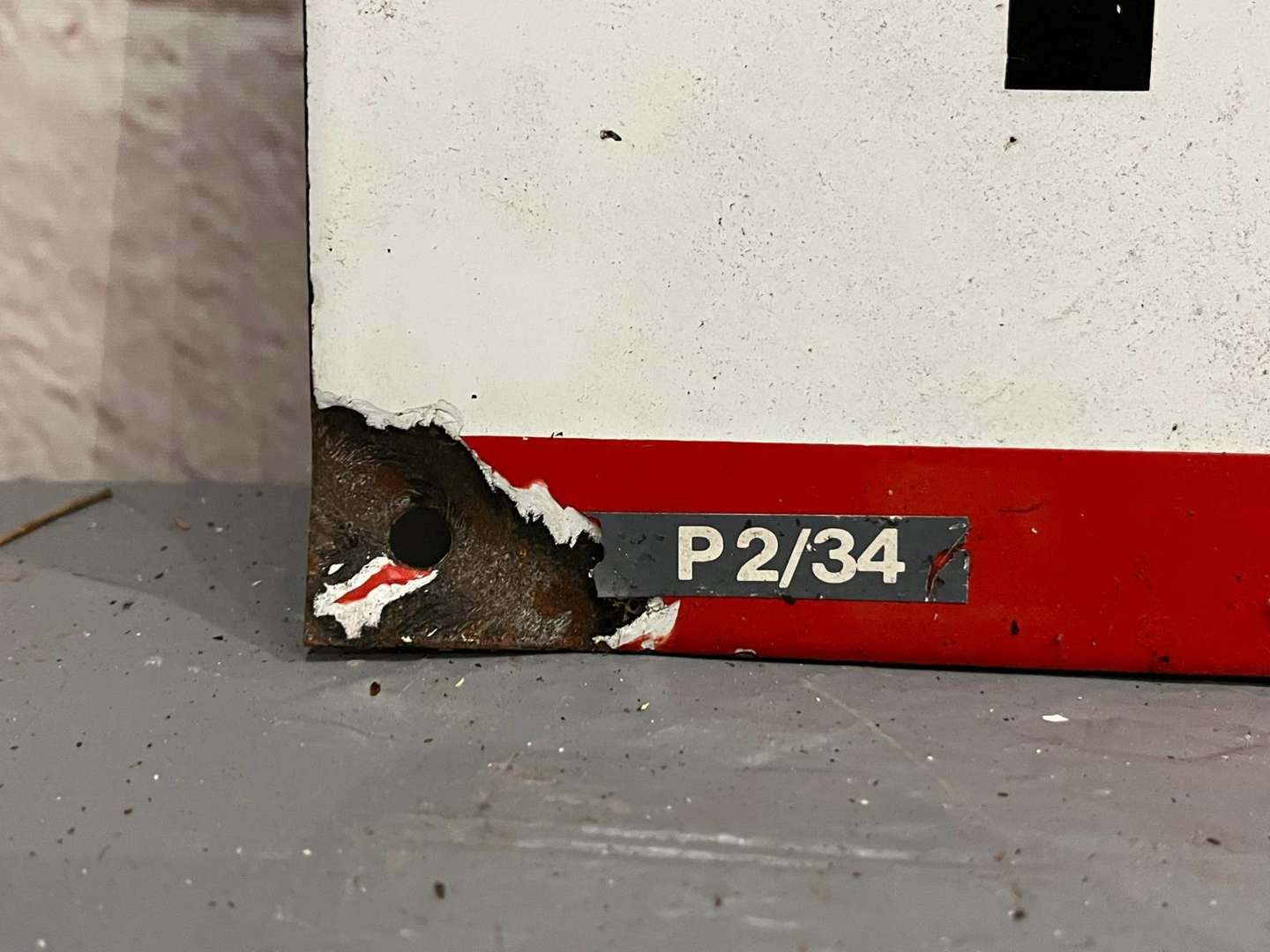 <p>Holland Park Enamel Railway Sign</p>