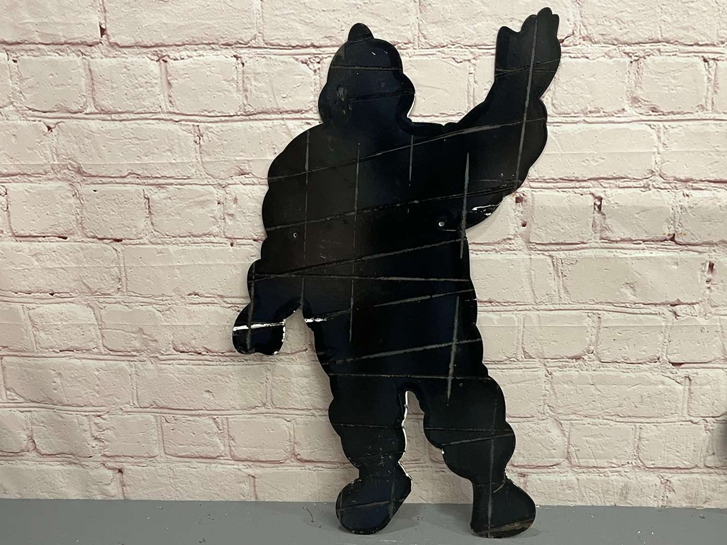 <p>Michelin Waving Man Enamel Sign</p>