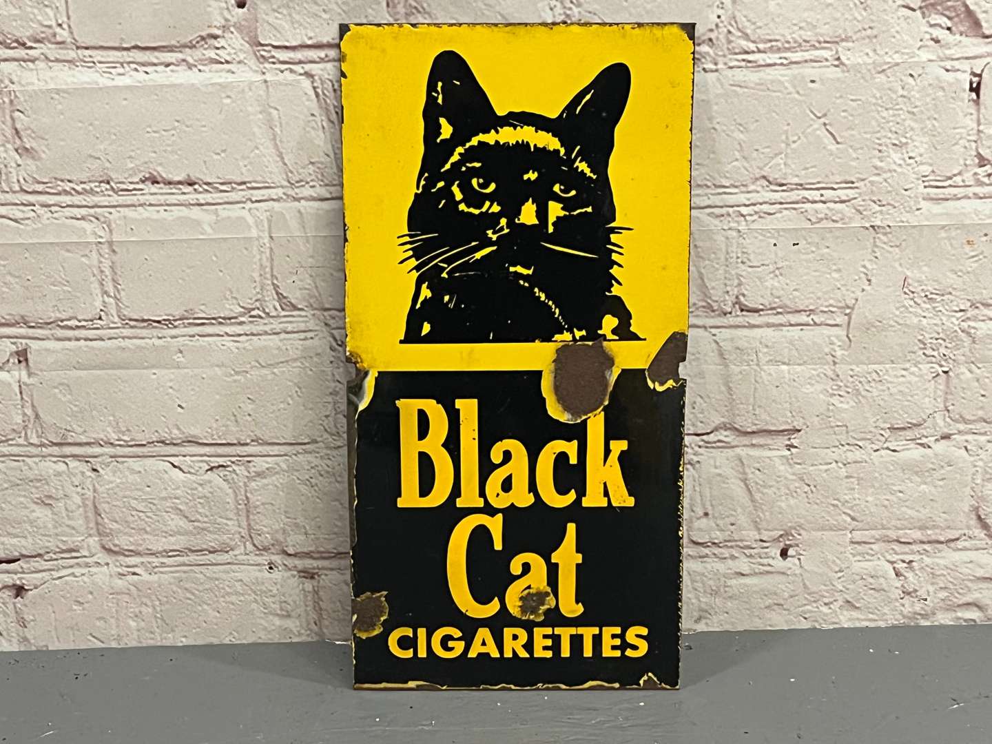 <p>Black Cat Cigarettes Enamel Sign</p>