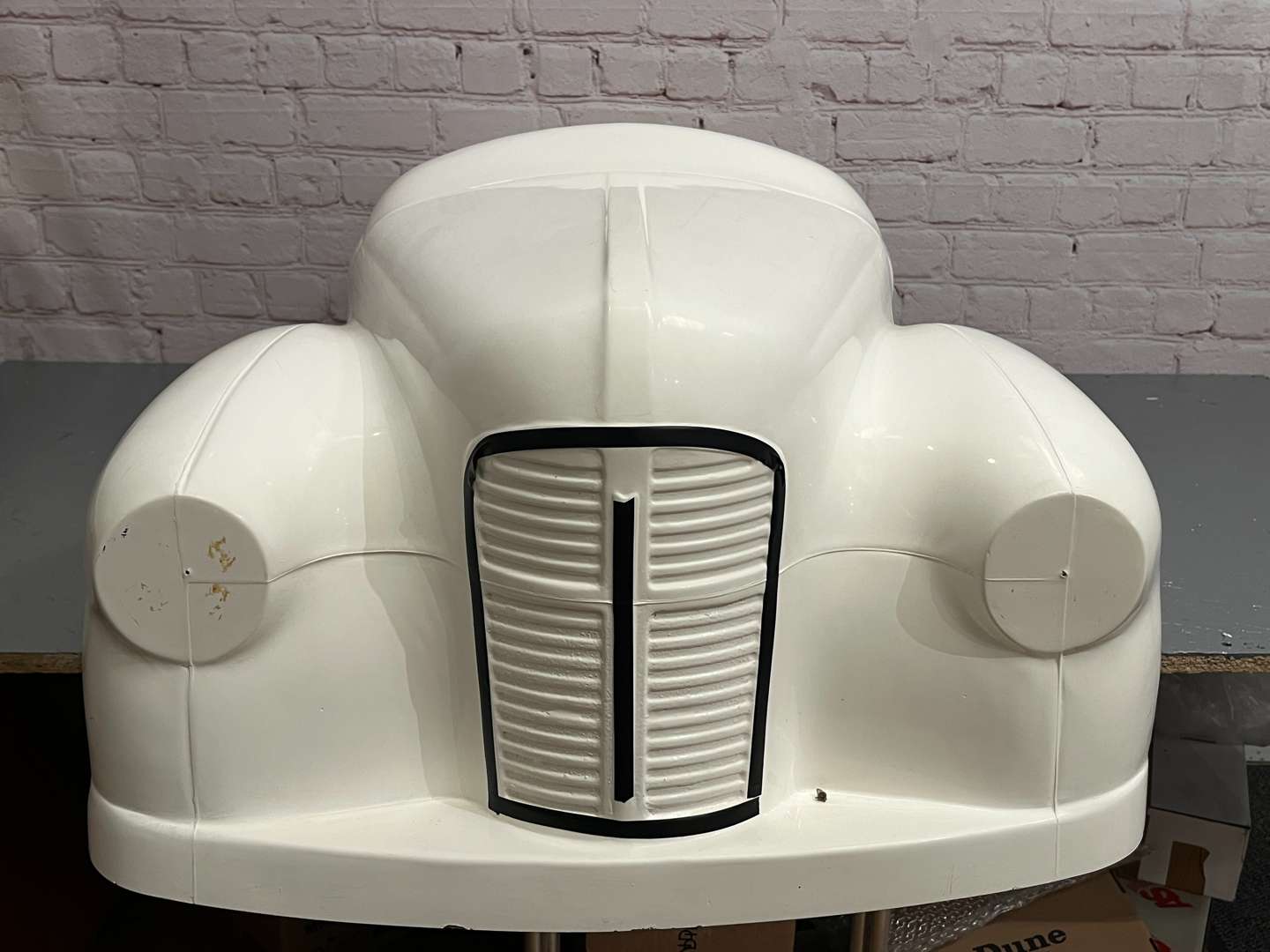 <p>Austin J40 Fibreglass Pedal Car Shell</p>