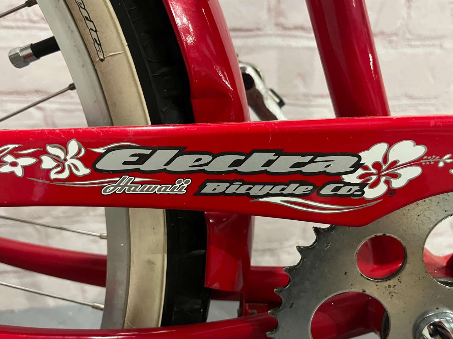 <p>Electra Hawaii Classic Bicycle</p>