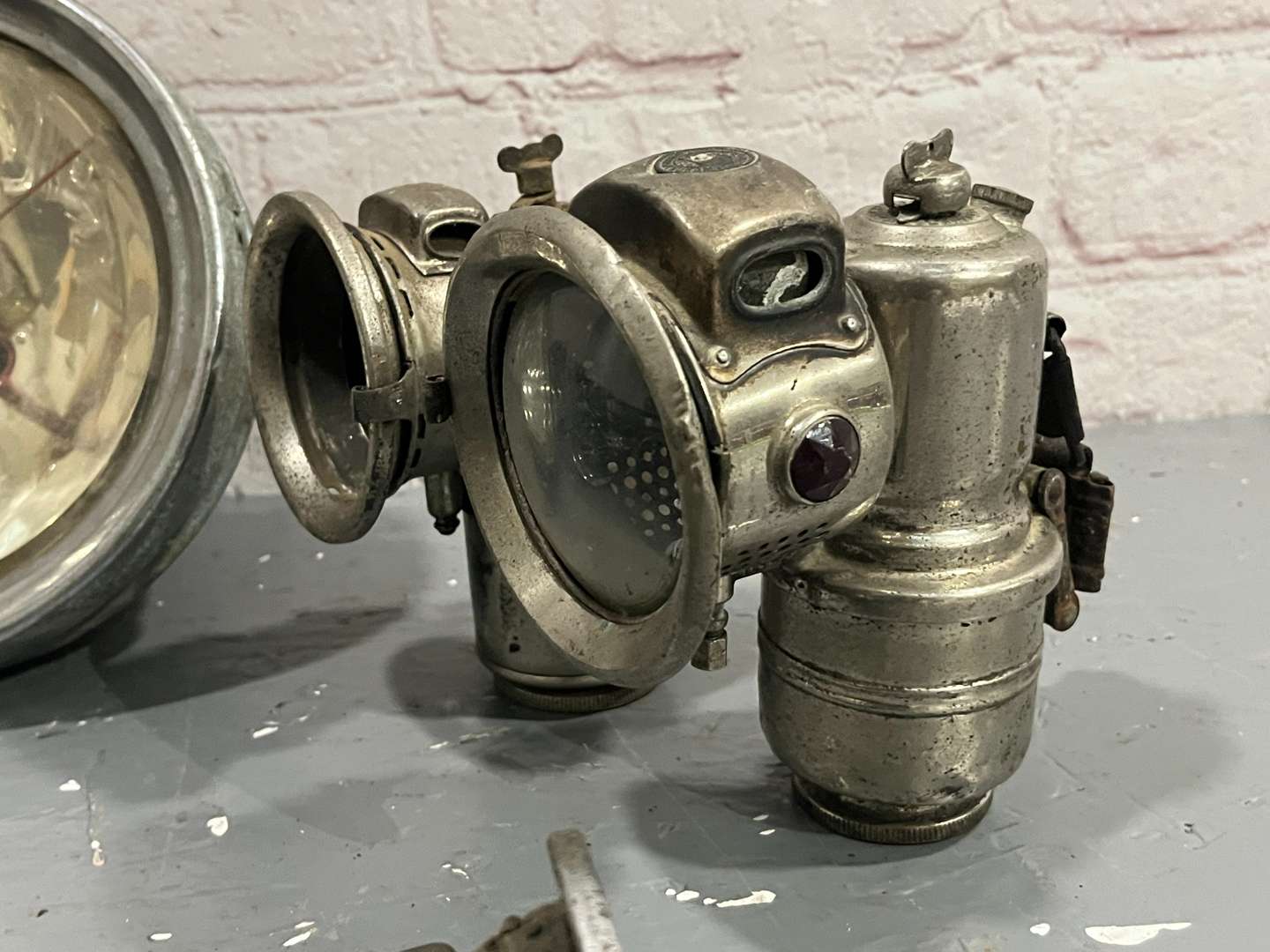 <p>Large Quantity of Carbide Bicycle Lamps</p>