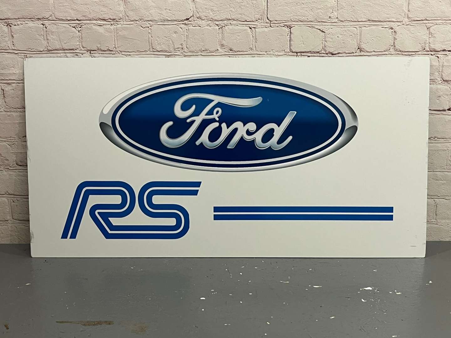 <p>Ford RS Emblem Modern Metal Sign</p>