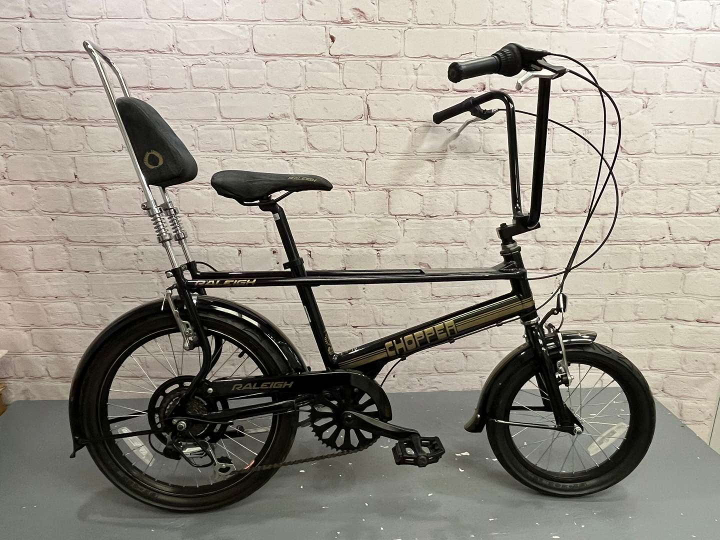 <p>MkIII Raleigh Chopper JPS Limited Edition Bicycle</p>