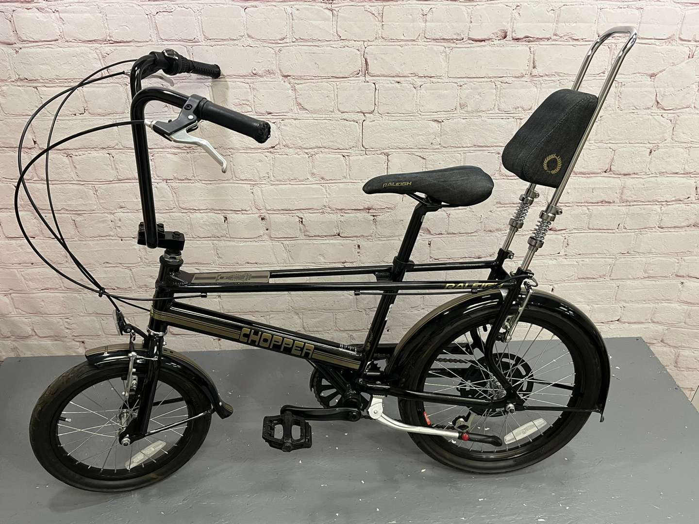 <p>MkIII Raleigh Chopper JPS Limited Edition Bicycle</p>