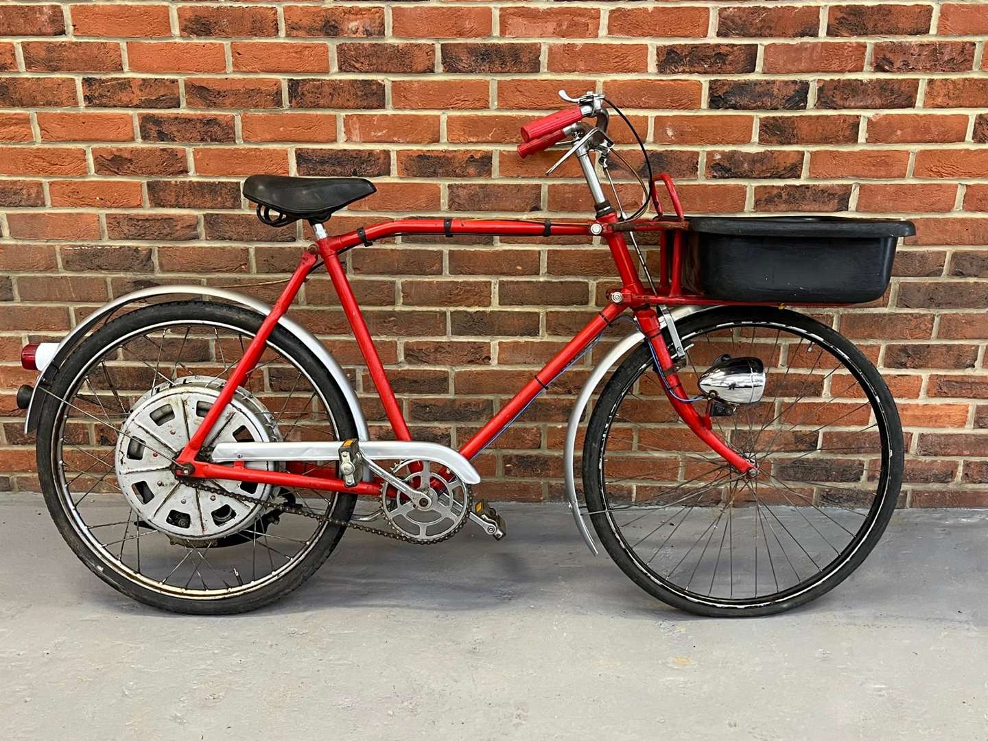 <p>Cyclemaster Postman's Bicycle</p>