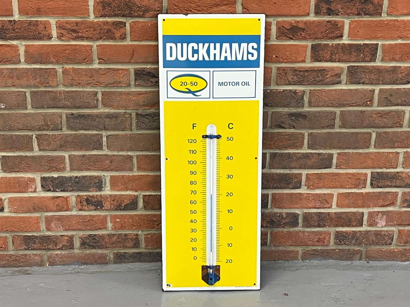 <p>Duckhams Q20-50 Motor Oil Thermometer Enamel Sign</p>