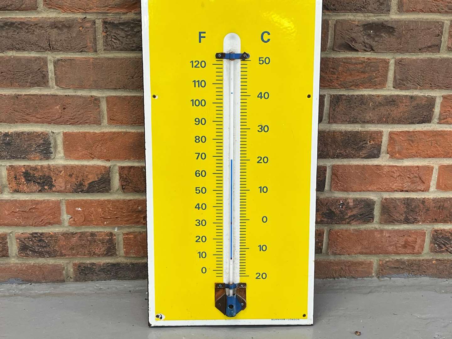 <p>Duckhams Q20-50 Motor Oil Thermometer Enamel Sign</p>