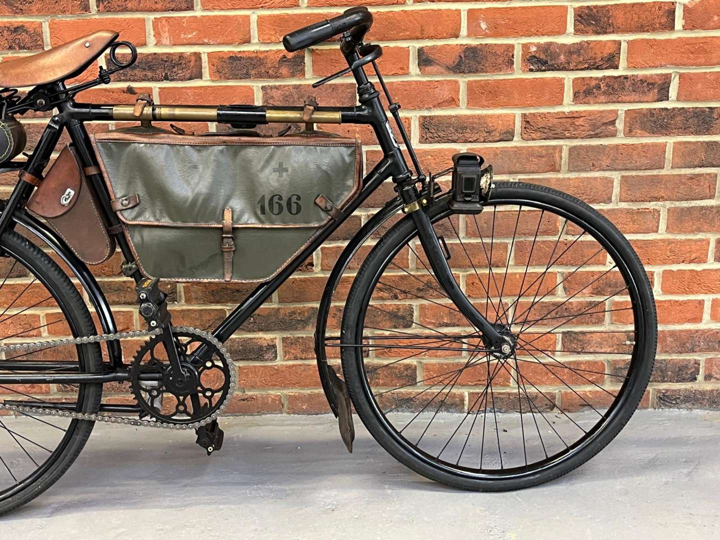 <p>WWII Swiss Army Bicycle Model MO-5</p>