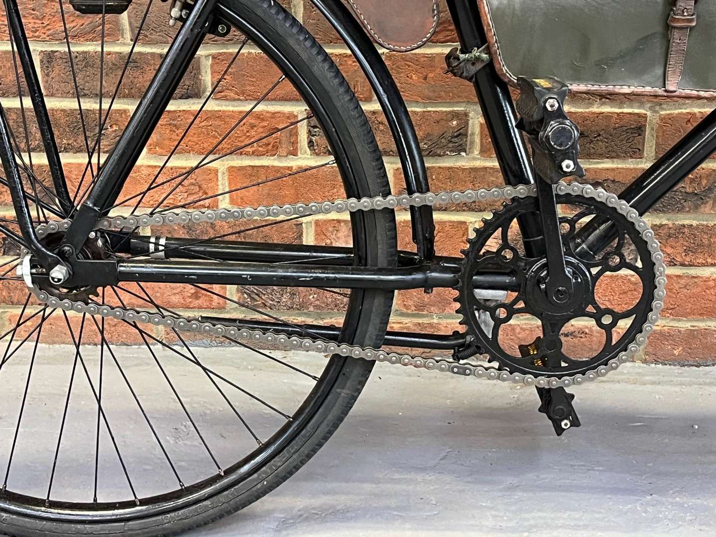 <p>WWII Swiss Army Bicycle Model MO-5</p>