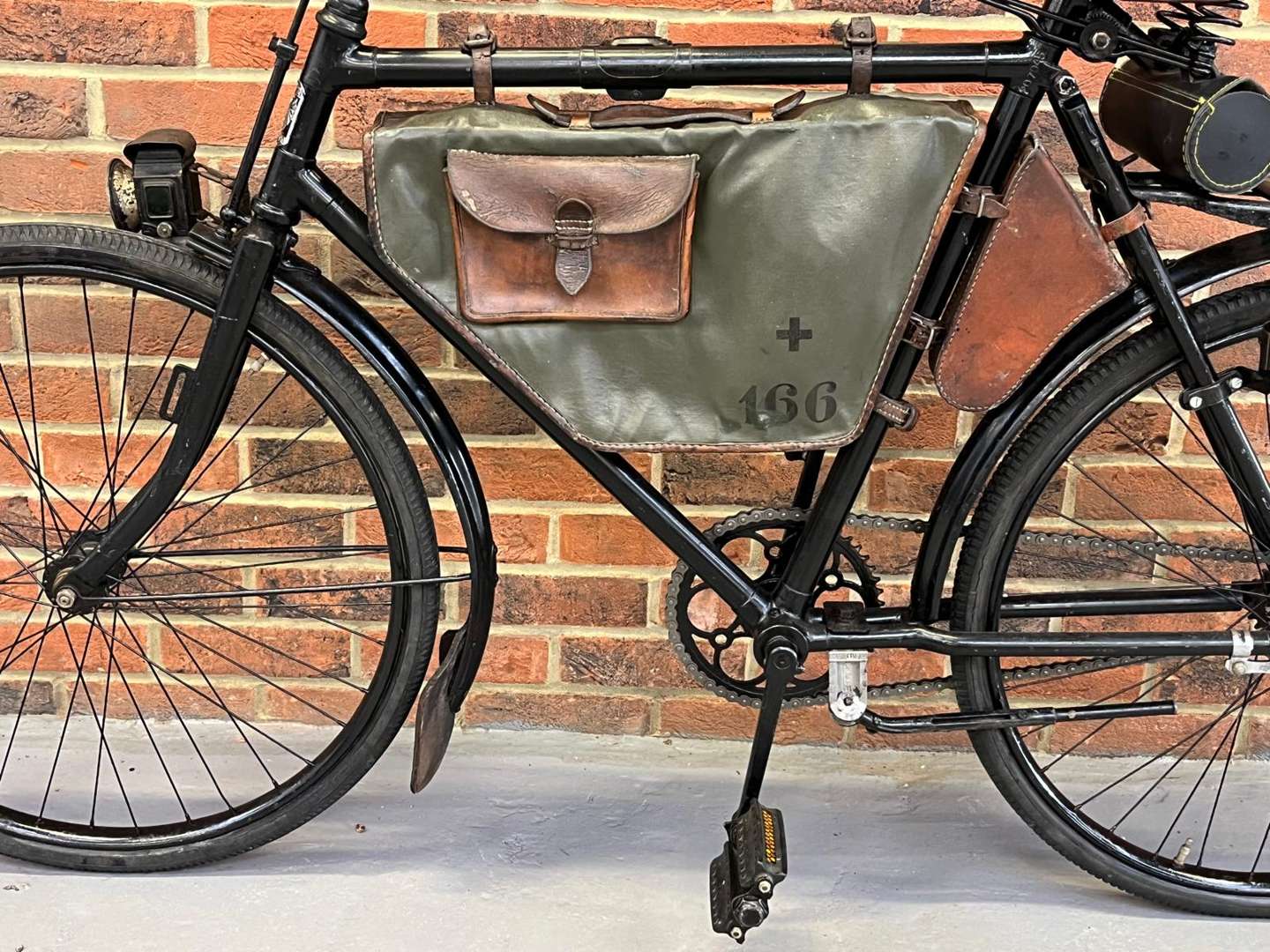 <p>WWII Swiss Army Bicycle Model MO-5</p>