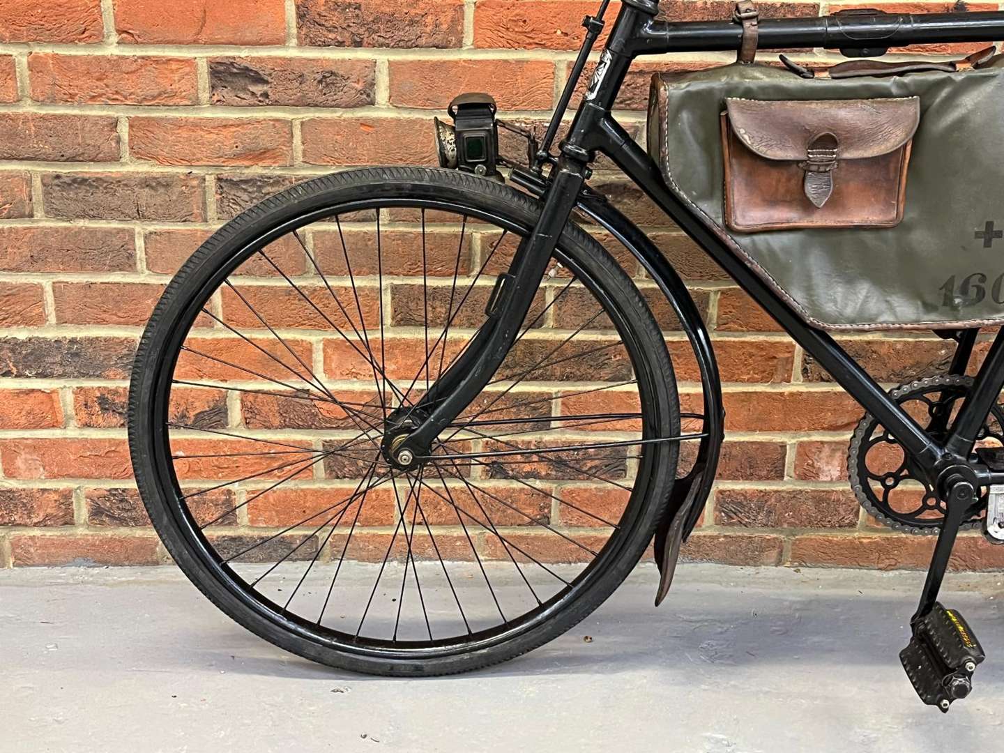 <p>WWII Swiss Army Bicycle Model MO-5</p>