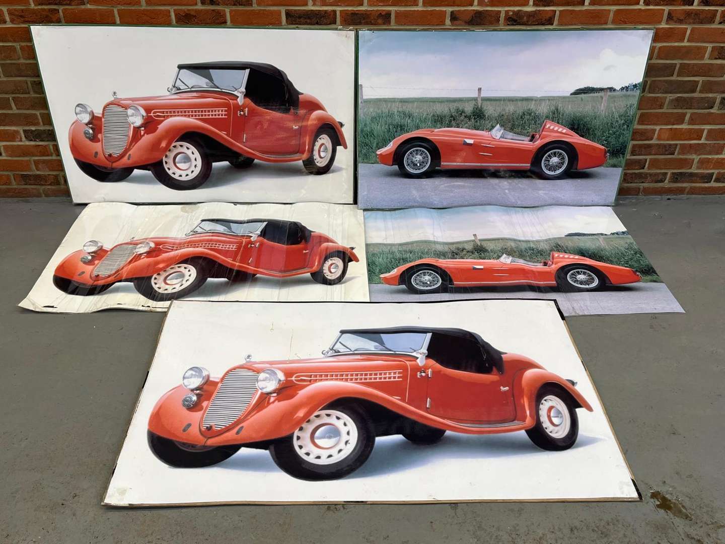 <p>Five Car Showroom Advertising Pictures</p>