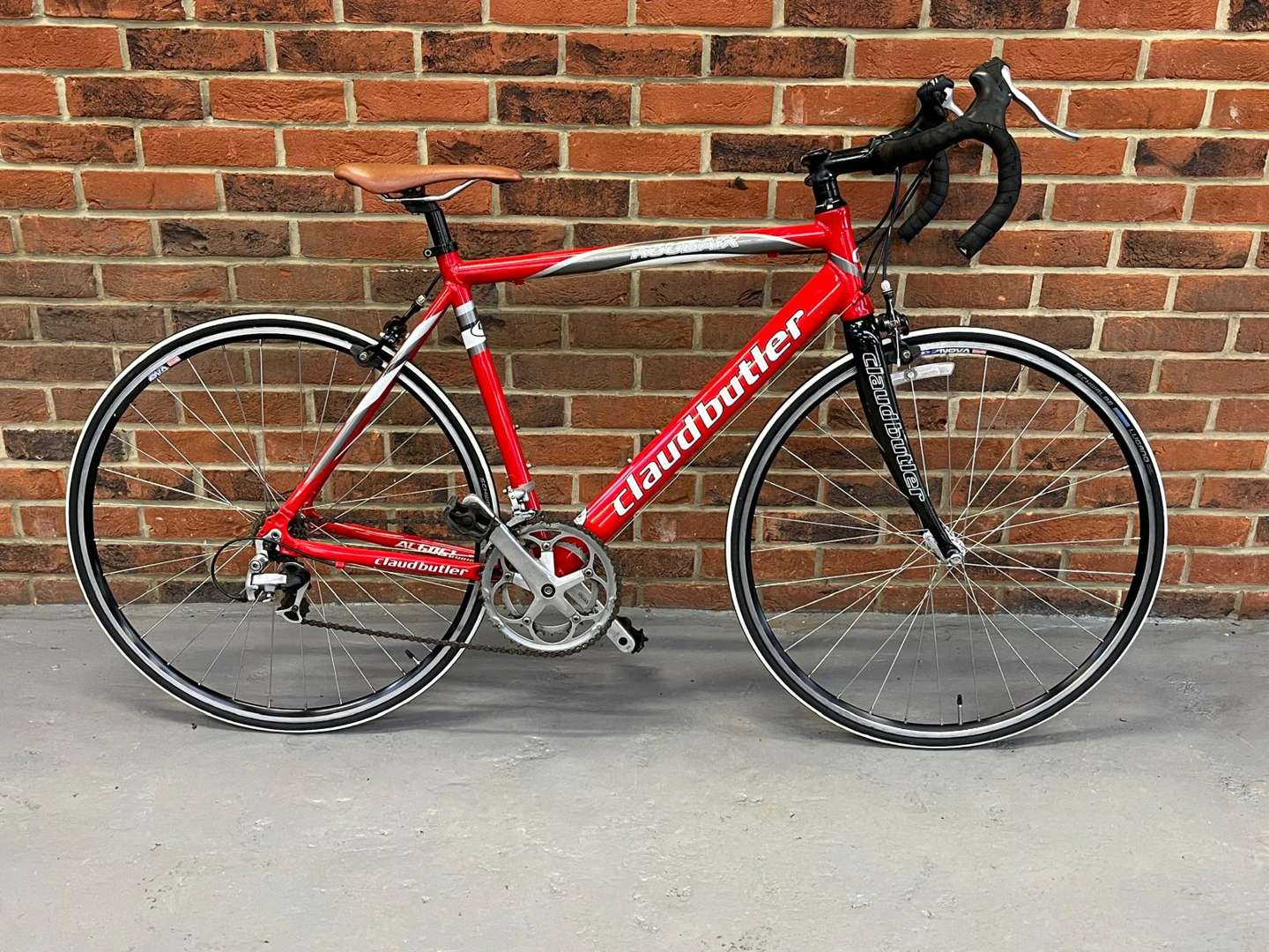 <p>Claud Butler Roubaix Racing Bicycle</p>