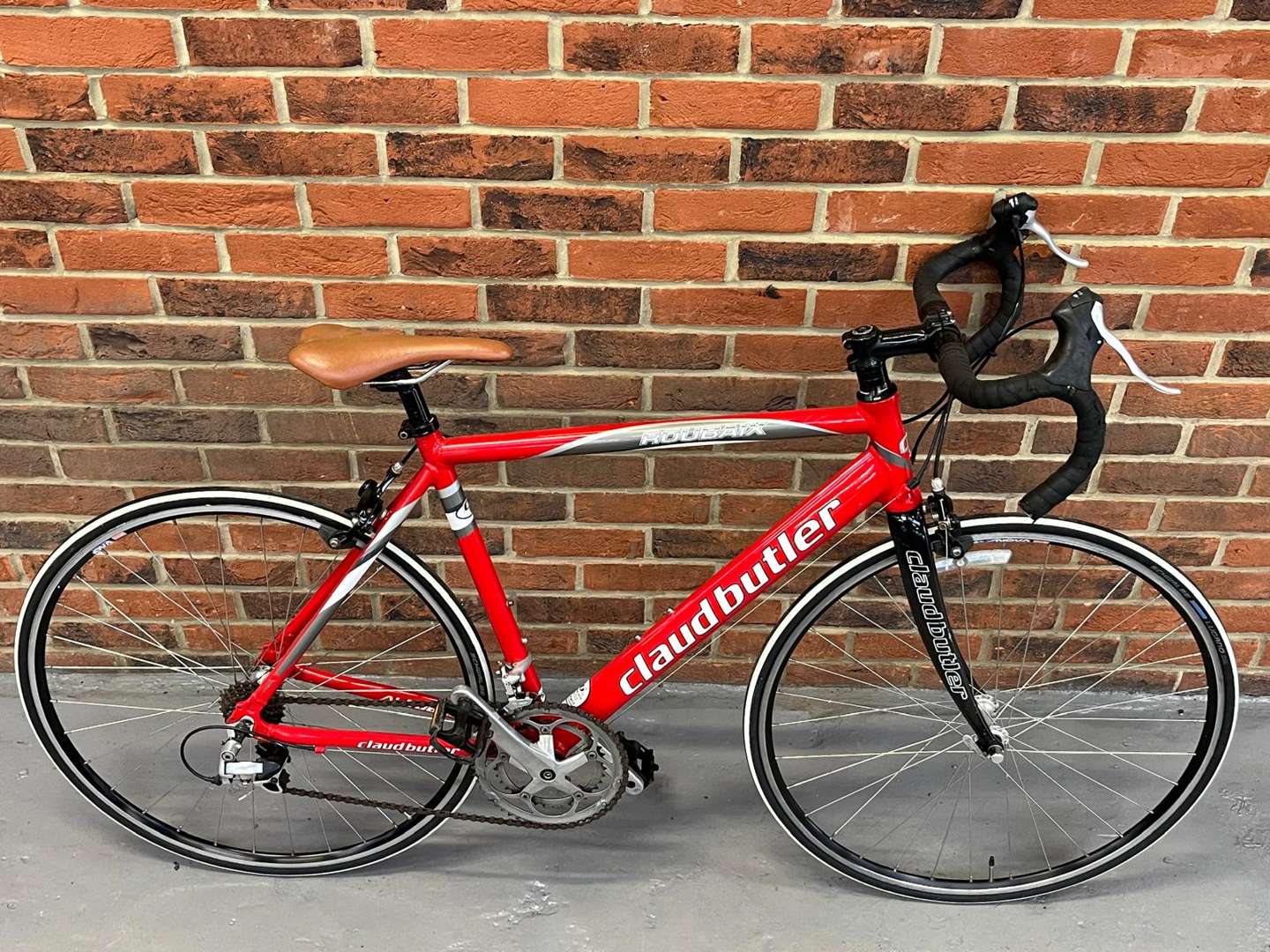 <p>Claud Butler Roubaix Racing Bicycle</p>