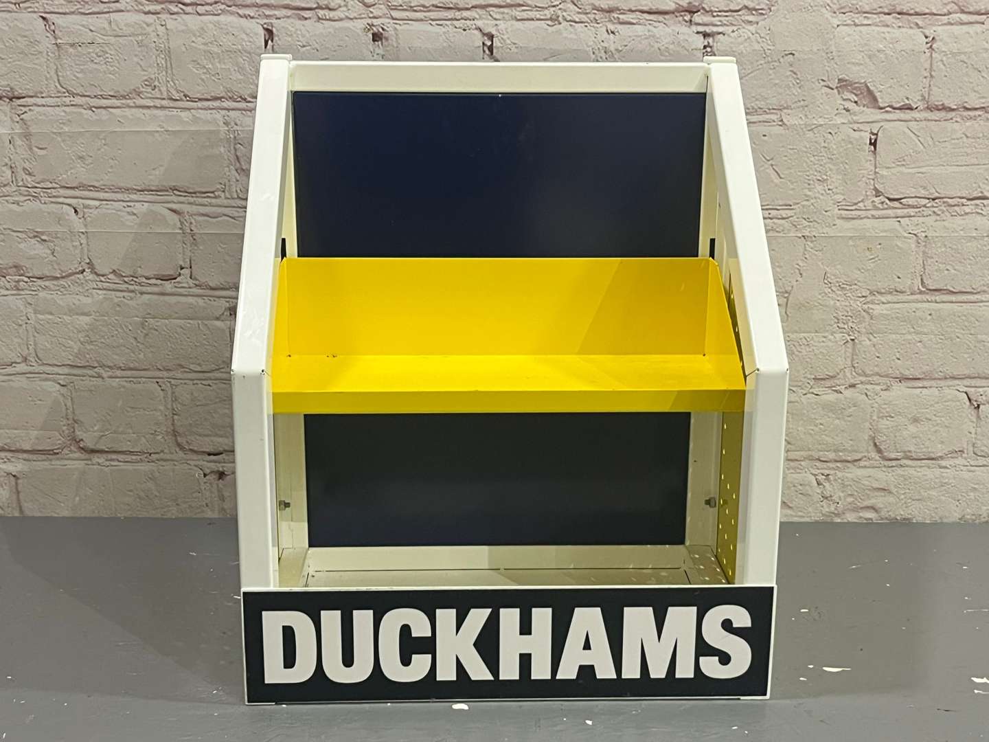 <p>Duckhams Oil Display Cabinet and Sign (2)</p>