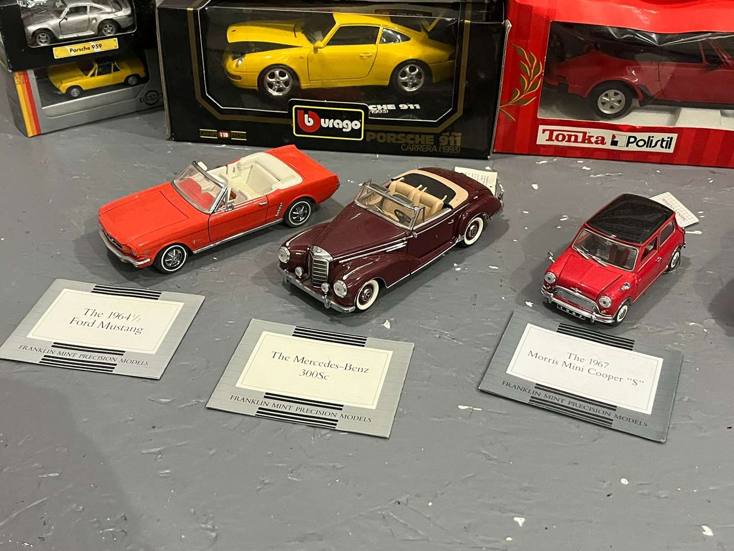 <p>Quantity of Model Cars&nbsp;</p>