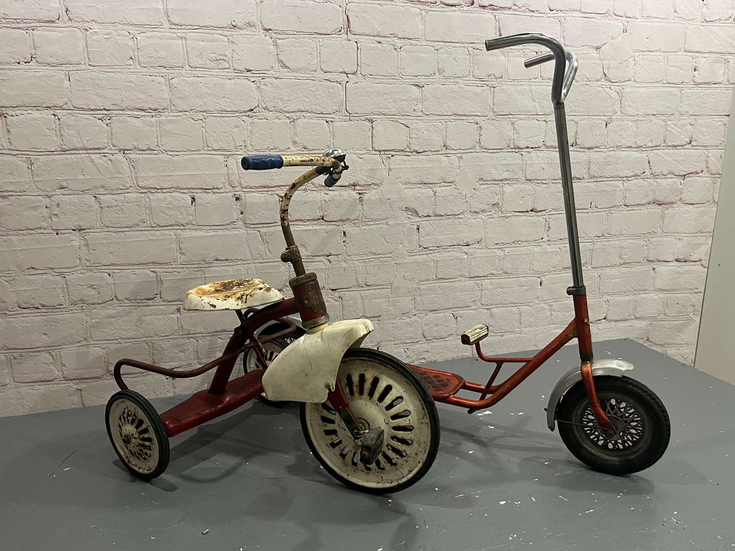 <p>Tri-ang Tricycle and Tin Plate Scooter (2)</p>
